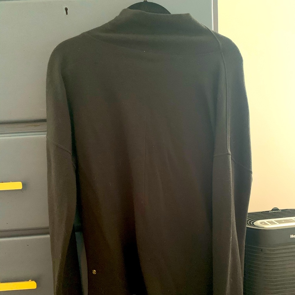 Mock neck pull over